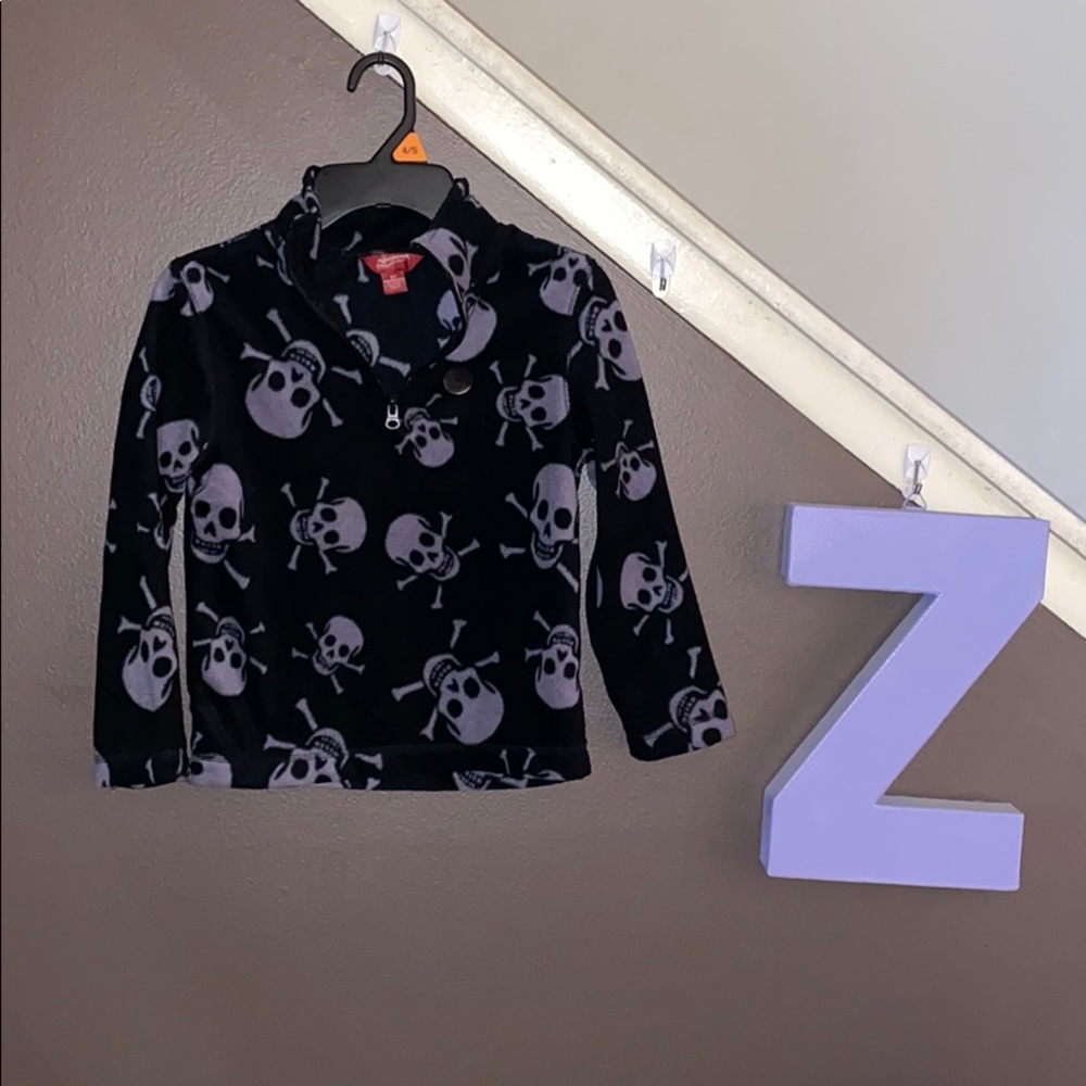 BOGO💙💙 Arizona partial zip sweater 6/7 boys